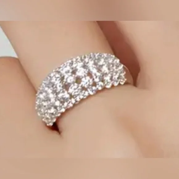 RINGS - Picture 3 of 5